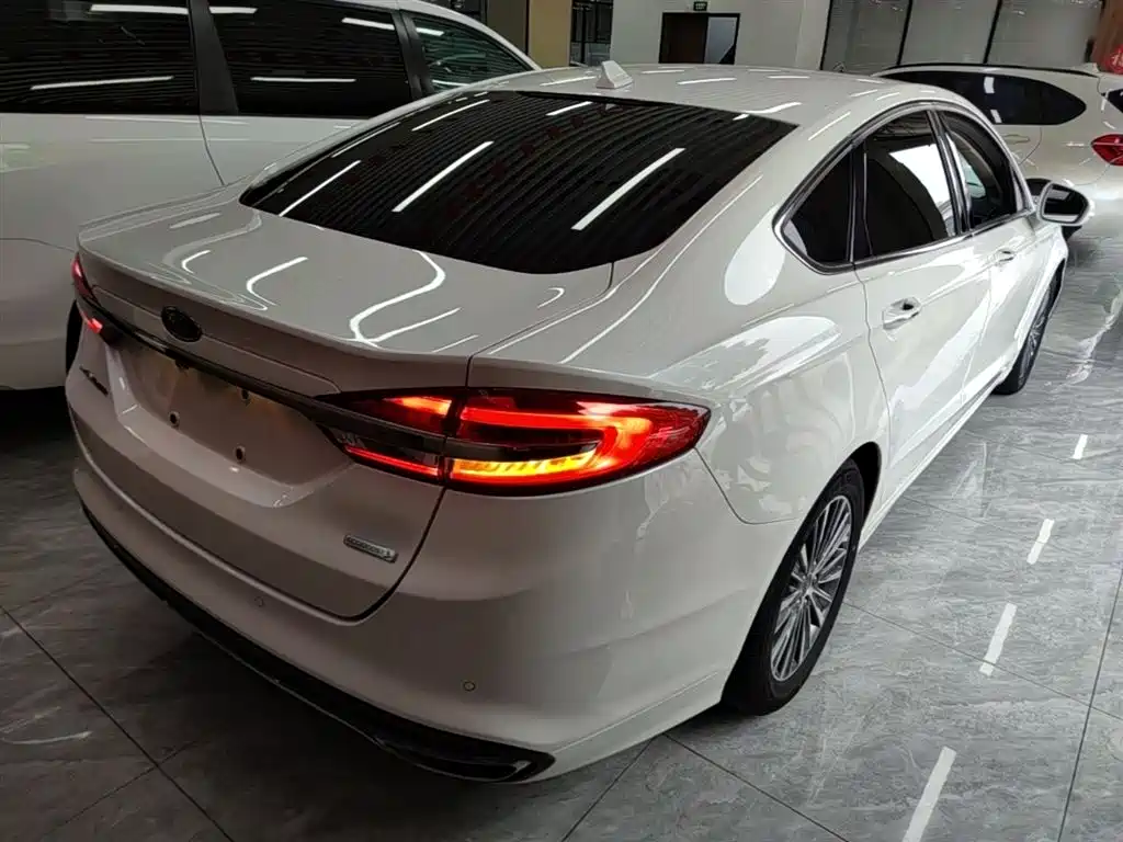 Mondeo Facelift EcoBoost 180 Luxury