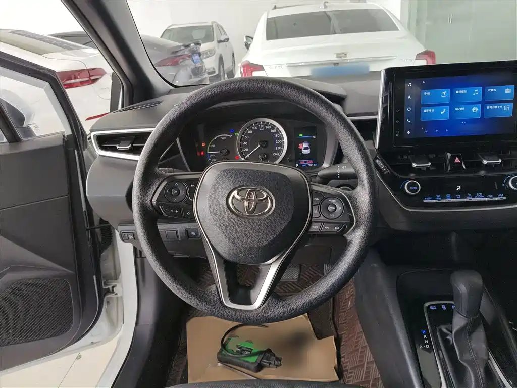 Levin Dual Engine 1.8 H E-CVT Luxury