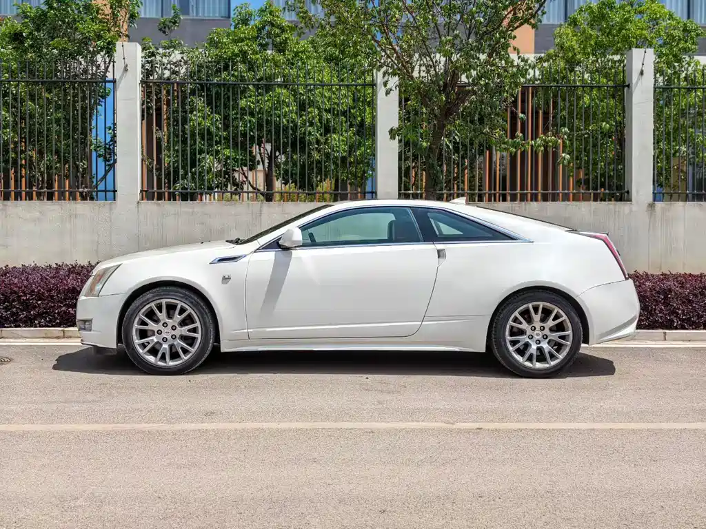 Cadillac CTS (Import) 3.6 L COUPE