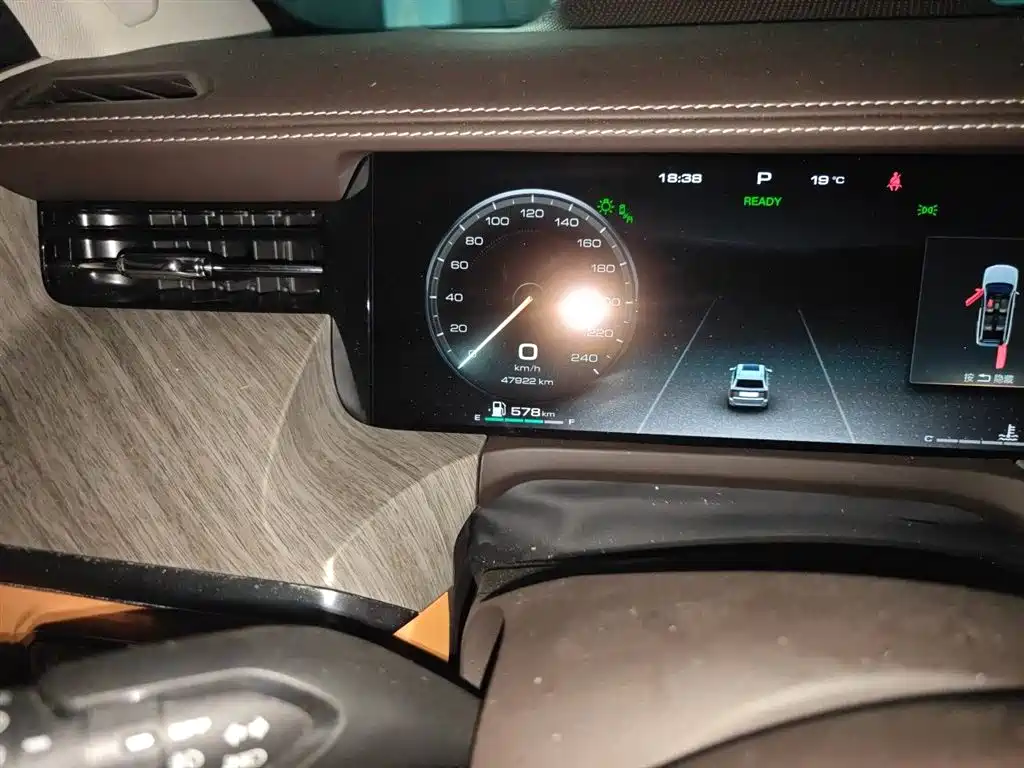 Tank 500 3.0 T Sport Realm 5-seat