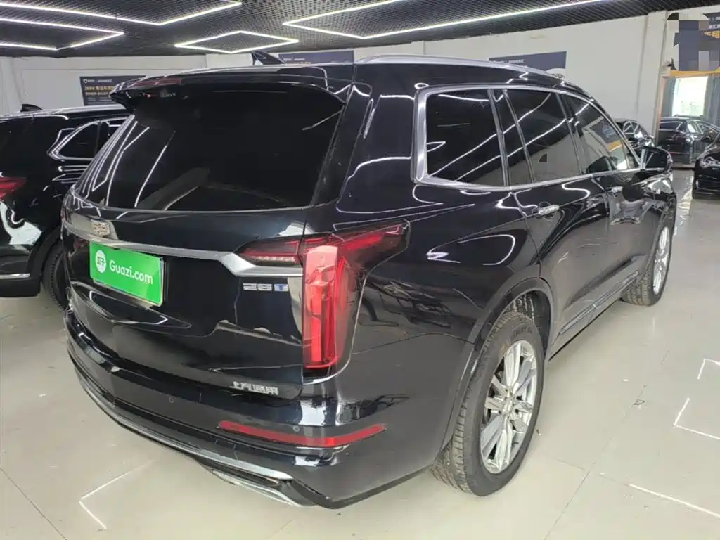 Cadillac XT6 凯迪拉克XT6 2022款 2.0 T 七座四驱豪华型标准版