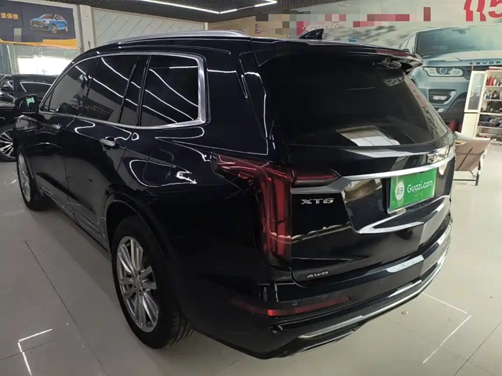 Cadillac XT6 凯迪拉克XT6 2022款 2.0 T 七座四驱豪华型标准版