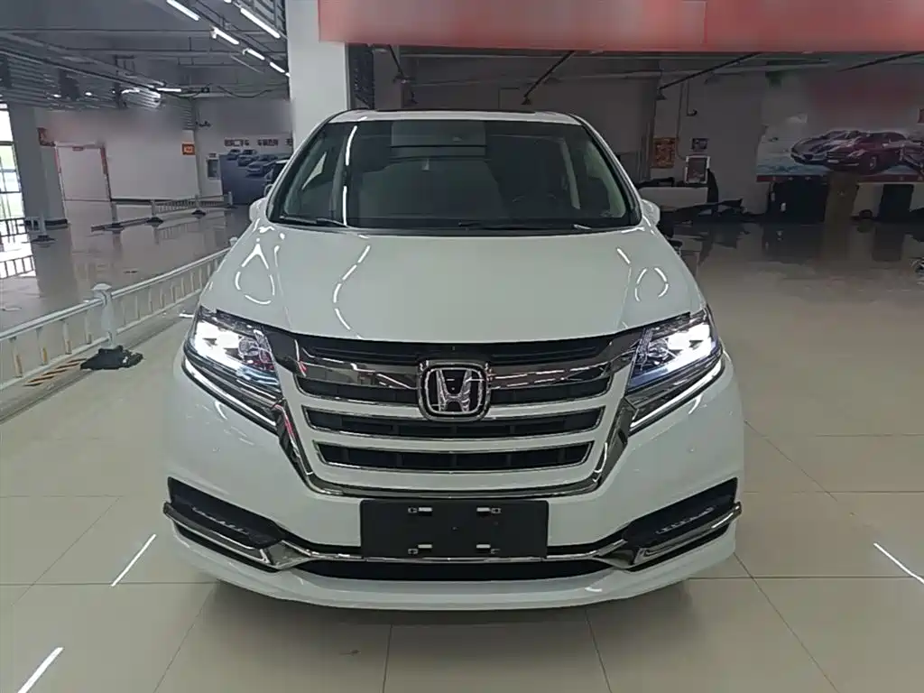 Elysion 2.0 L Hybrid Luxury