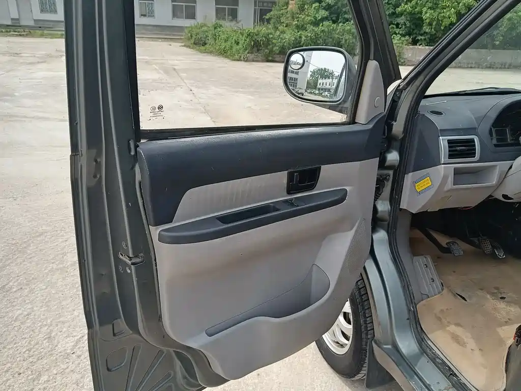 Fujia 福家 2011款 1.3 L-6400 A豪华型