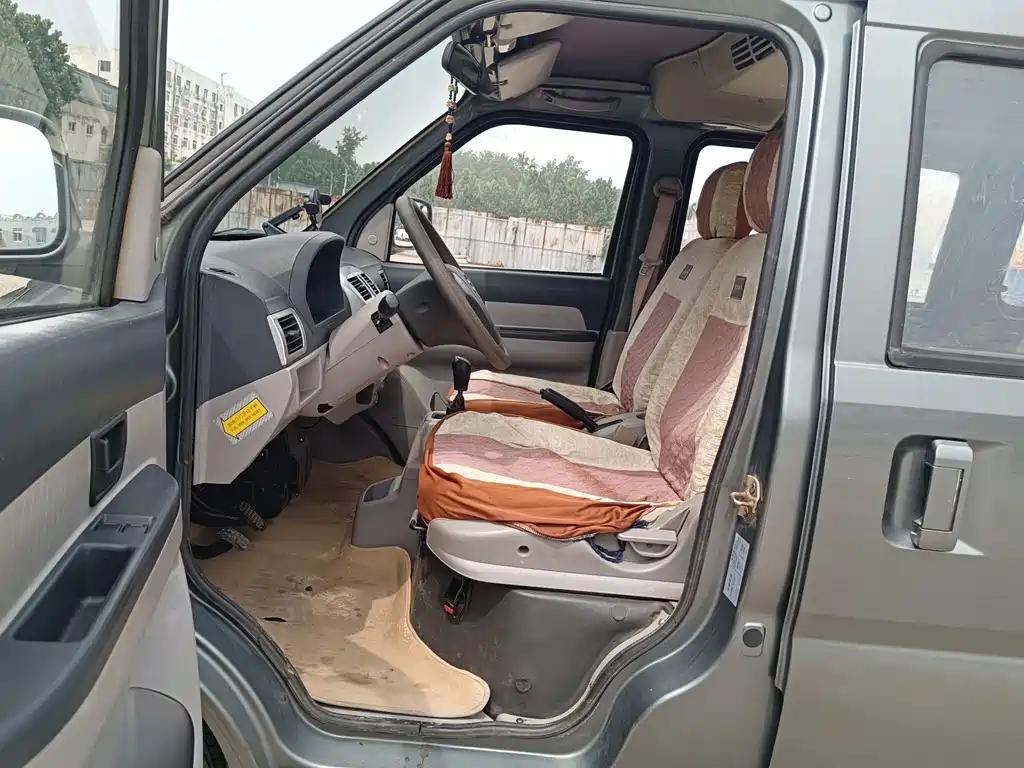 Fujia 福家 2011款 1.3 L-6400 A豪华型