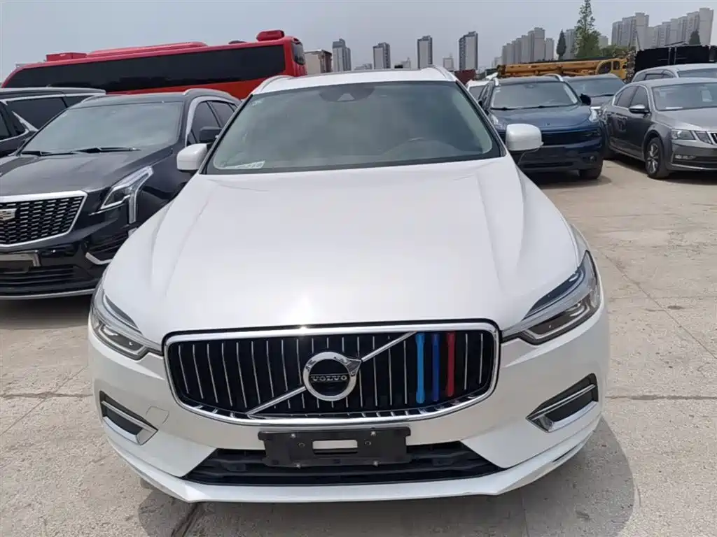 Volvo XC60 T5 4 WD Smart Ease CN-VI