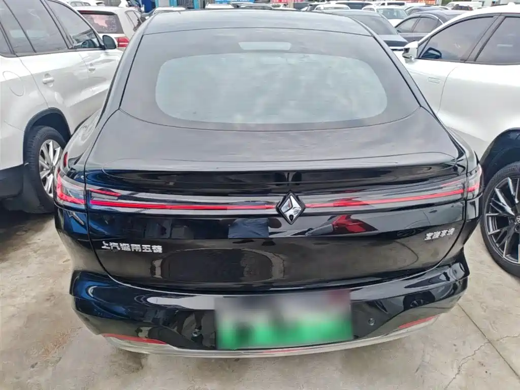 Baojun Xiangjing PHEV 140 km Standard