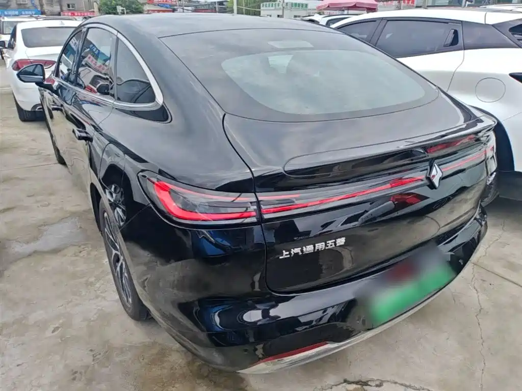 Baojun Xiangjing PHEV 140 km Standard