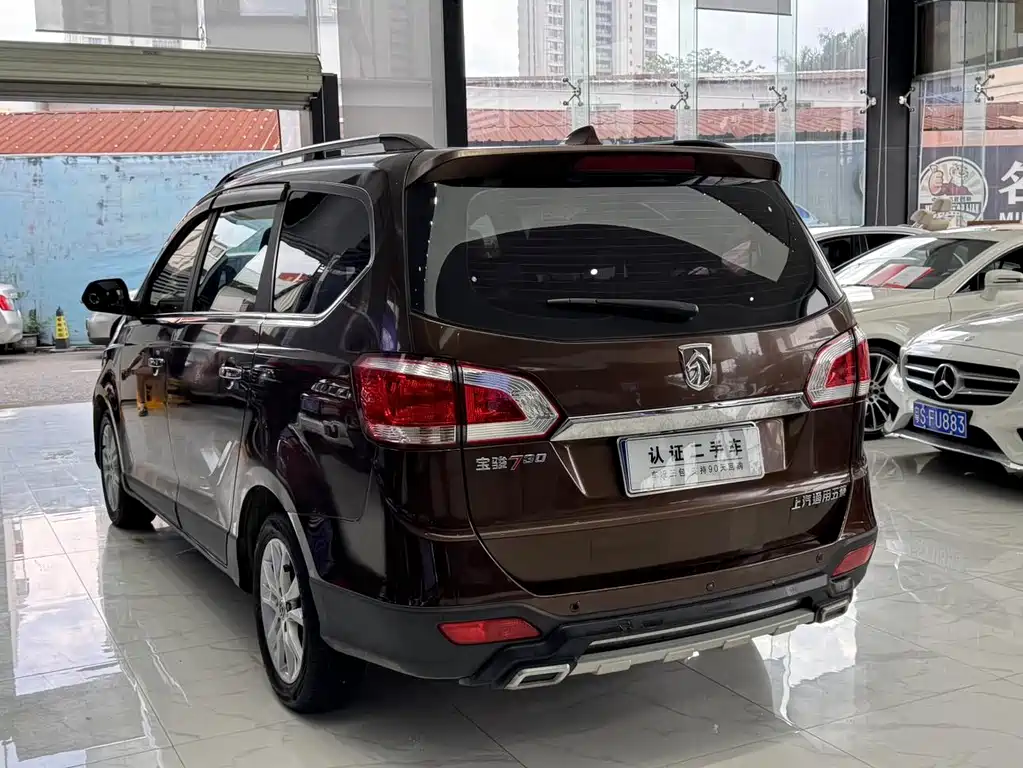 Baojun 730 1.5 L Manual Comfort 7-seat