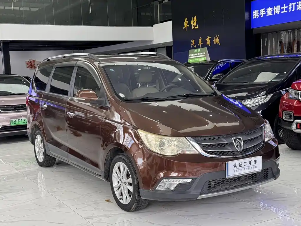 Baojun 730 1.5 L Manual Comfort 7-seat