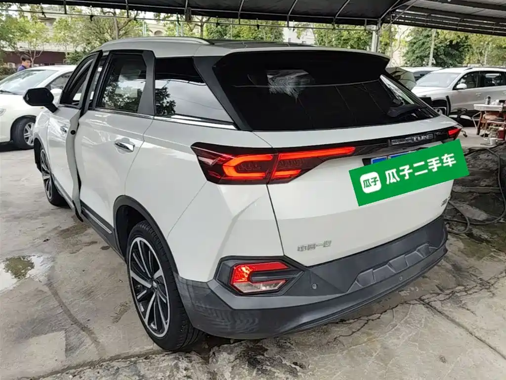 Besturn T77 230 TID Auto Luxury CN-V