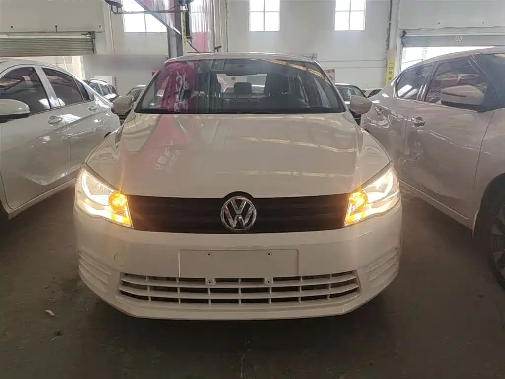 Jetta 1.6 L Manual Fashion