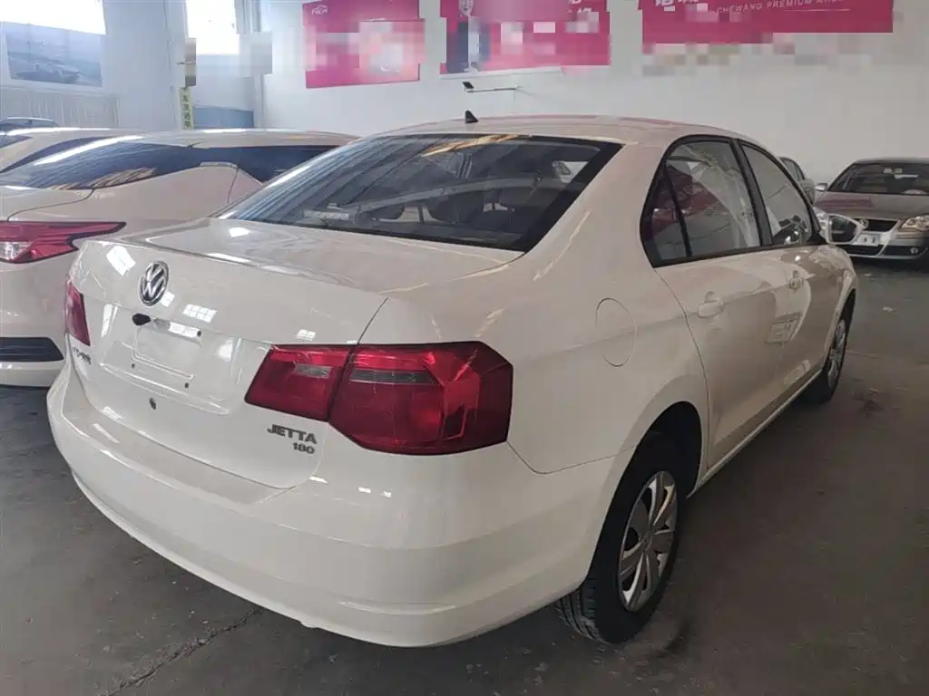 Jetta 1.6 L Manual Fashion