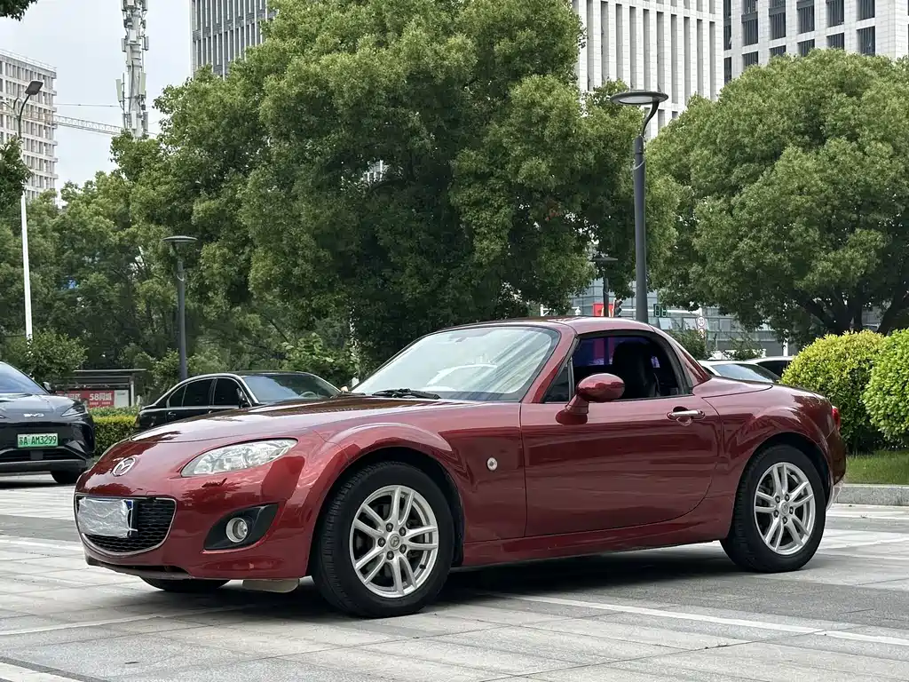 Mazda MX-5 2.0
