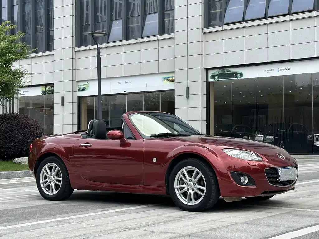 Mazda MX-5 2.0