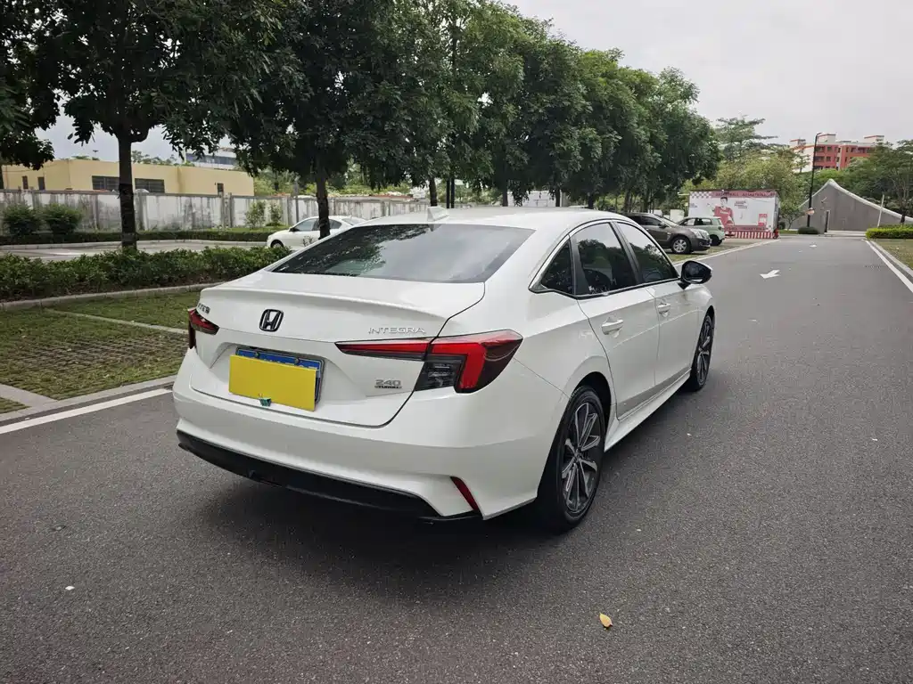 Integra 240 TURBO CVT Smart Enjoyment