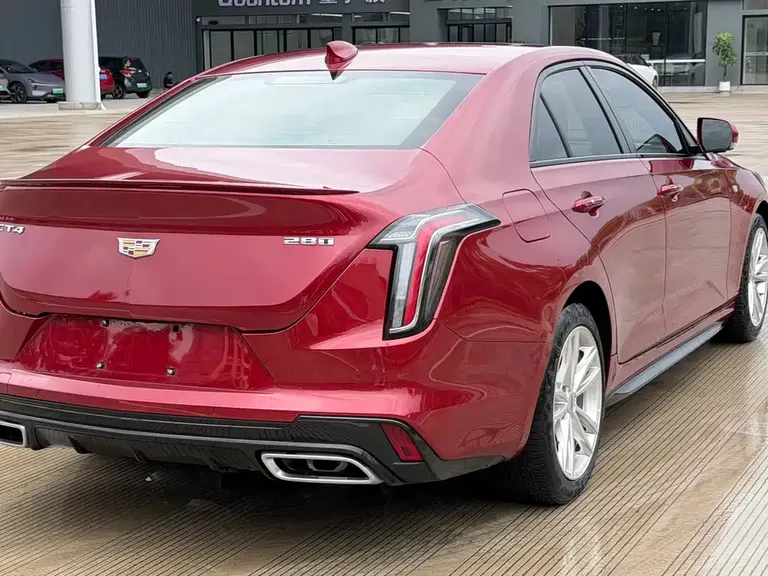 Cadillac CT4 28 T Fashion