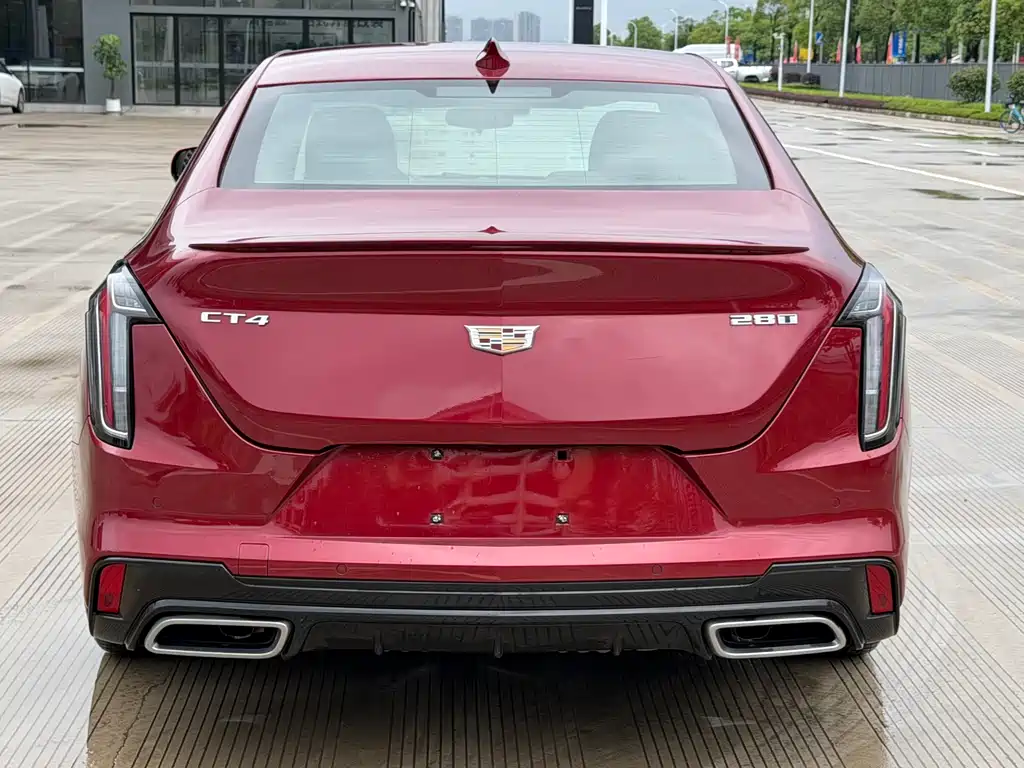 Cadillac CT4 28 T Fashion