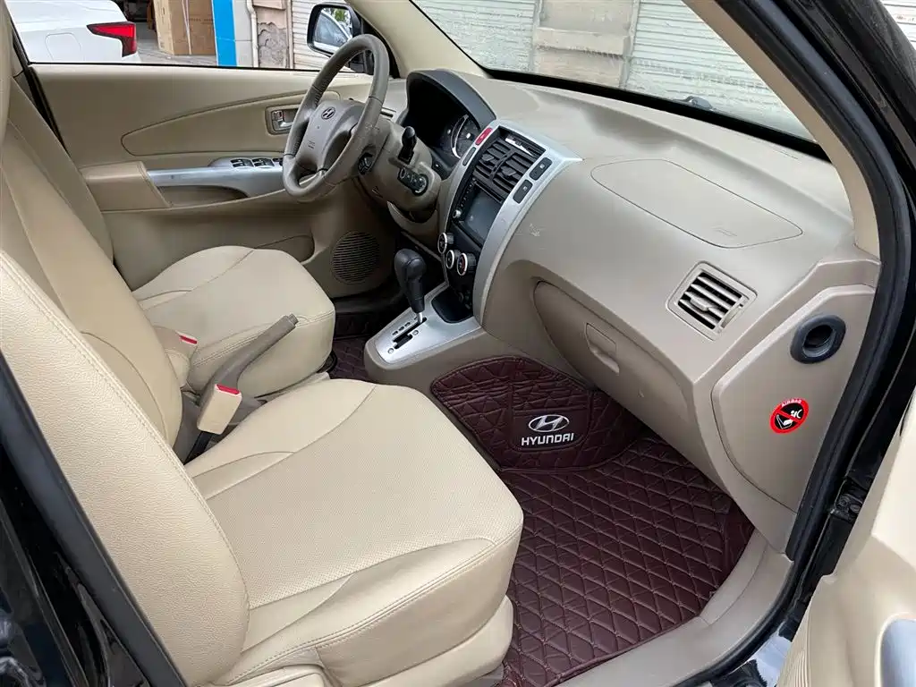 Tucson 2.0 L Auto 2 WD Comfort