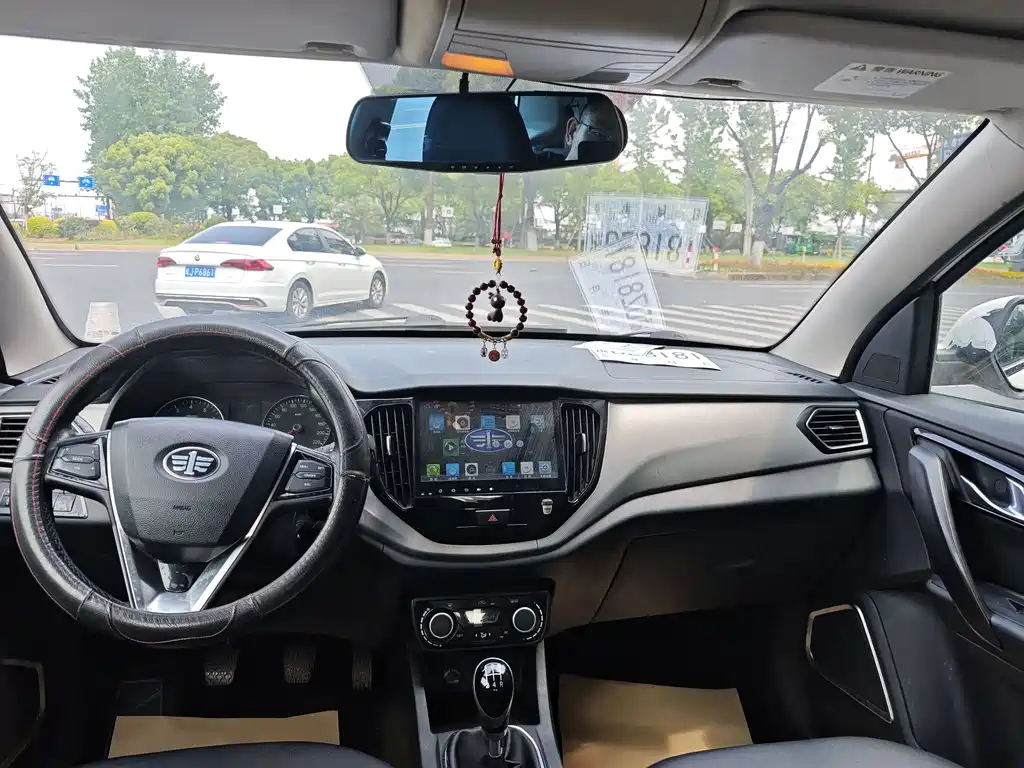 Senya R7 1.6 L Manual Luxury