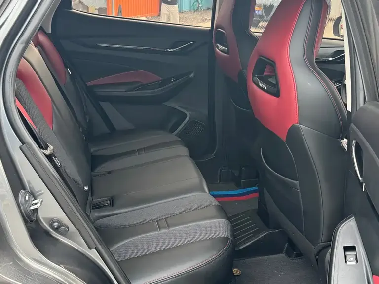 Changan Oshan X5 1.5 T DCT Distinguished