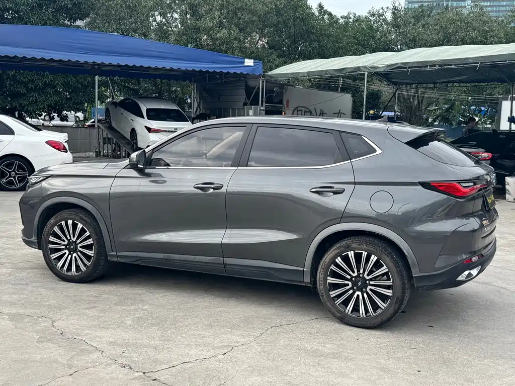 Changan Oshan X5 1.5 T DCT Distinguished