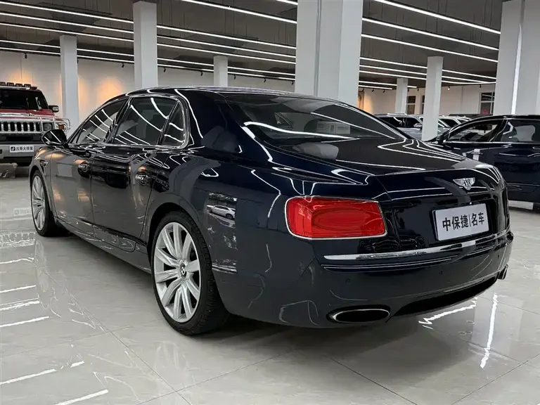 Bentley Flying Spur 4.0 T V8 Standard