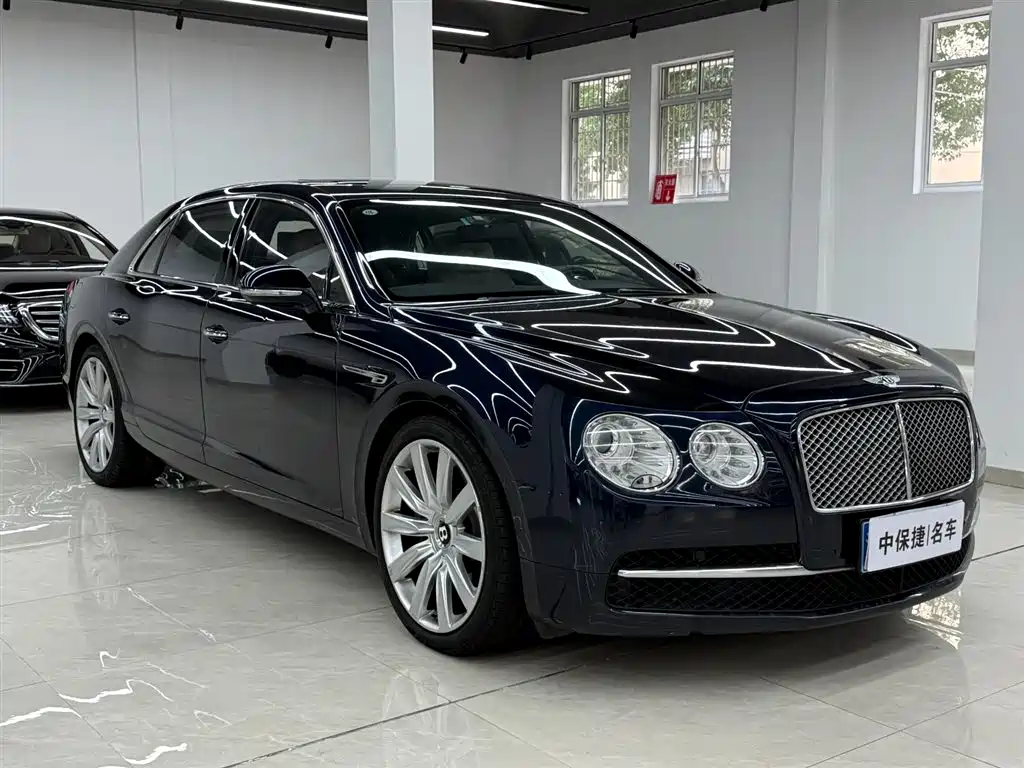 Flying Spur 4.0 T V8 Standard