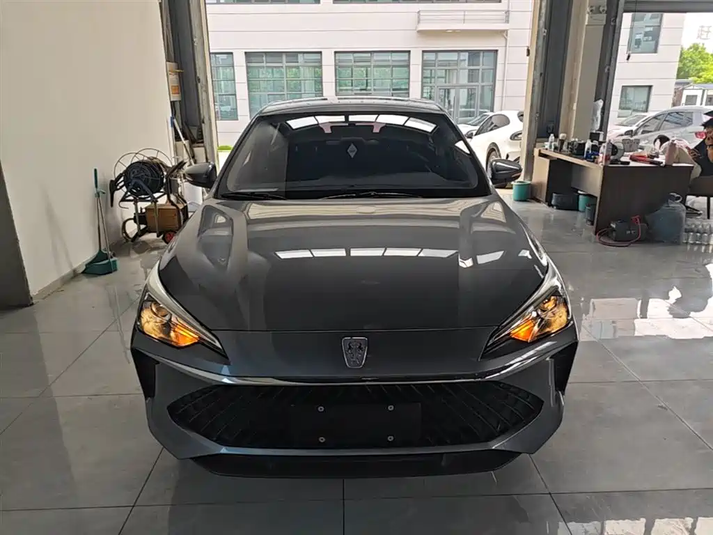Roewe i5 1.5 L CVT Luxury
