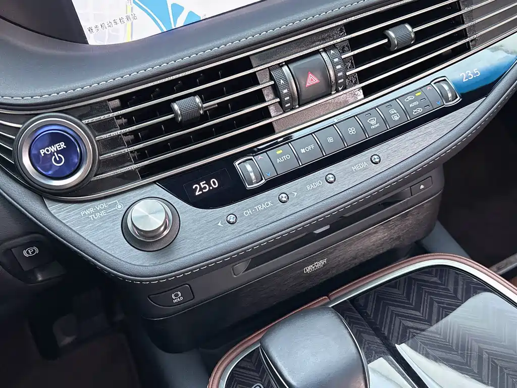 Lexus LS 500 h Executive CN-V