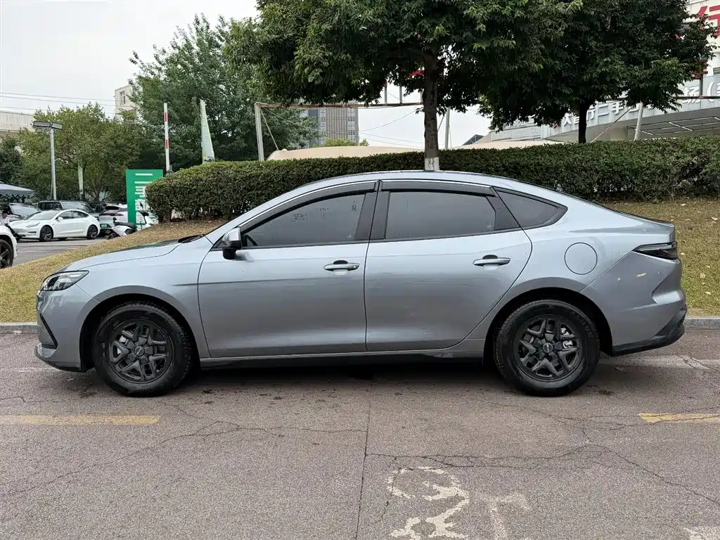 Seal 05 DM-i DM-i Smart Drive 55 KM Luxury