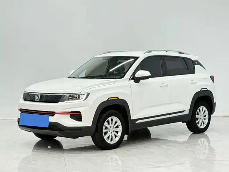 Changan CS35 PLUS 长安CS35 PLUS 2021款 改款 荣耀百万版 1.6 L 手动精英版