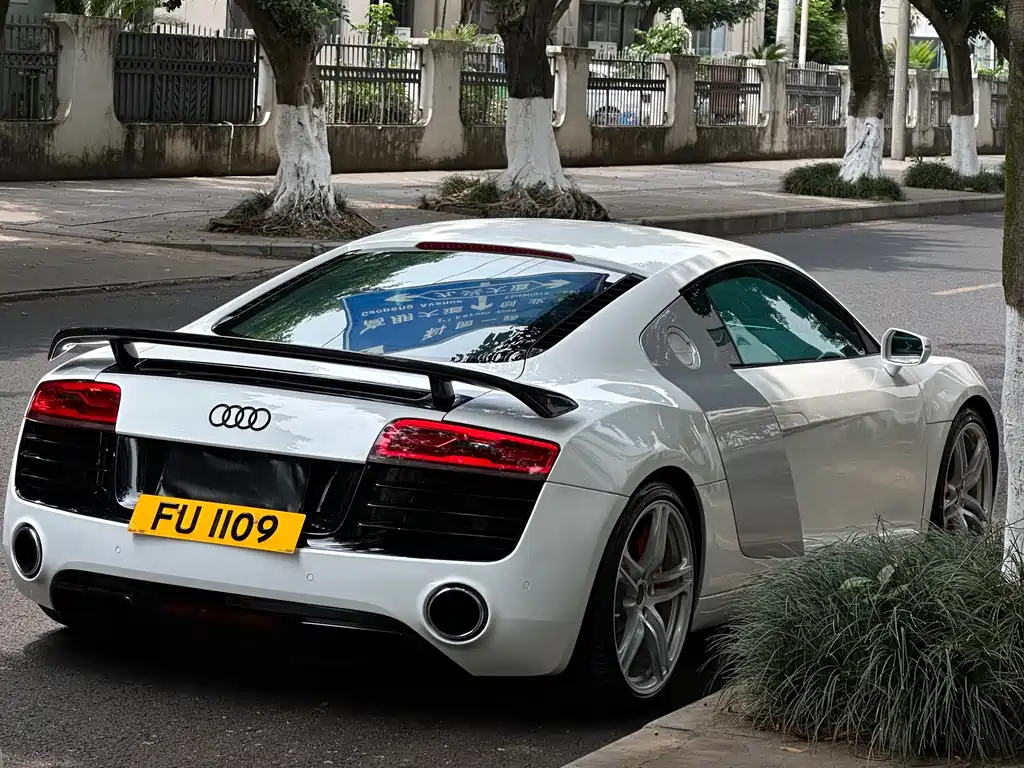 Audi R8 4.2 FSI quattro