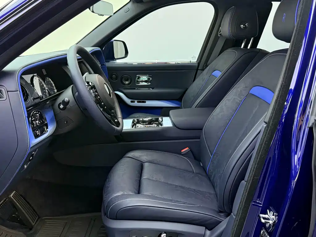 Cullinan Black Badge