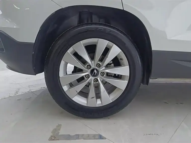 Jetta VS5 280 TSI Auto Progressive