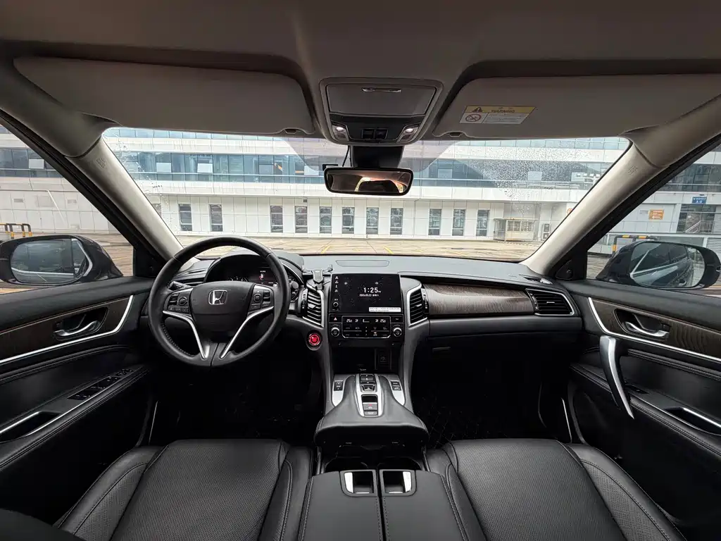 Avancier 370 TURBO 2 WD Luxury