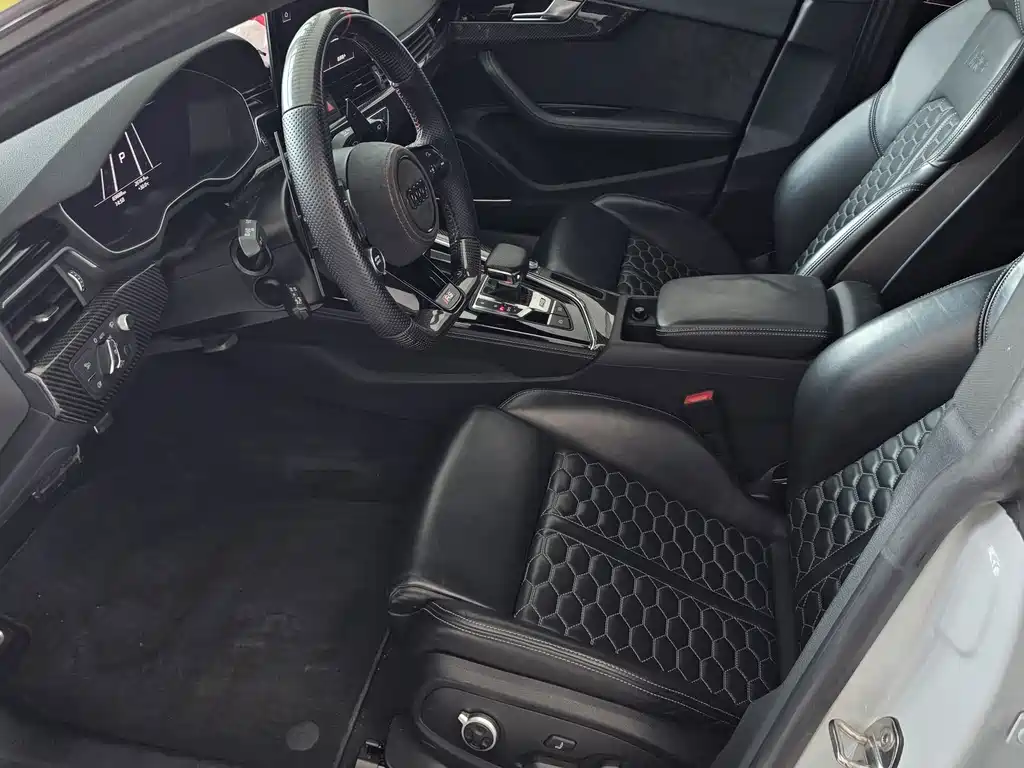 Audi RS 5 RS 5 2.9 T Sportback Dark Gold