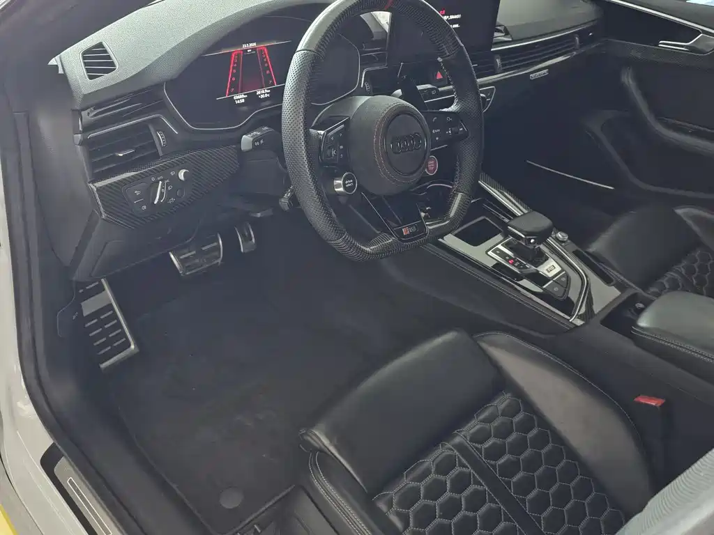 Audi RS 5 RS 5 2.9 T Sportback Dark Gold