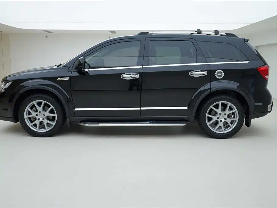 Journey 2.4 L 2 WD Premium Style