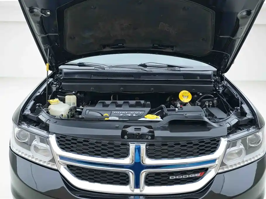 Journey 2.4 L 2 WD Premium Style