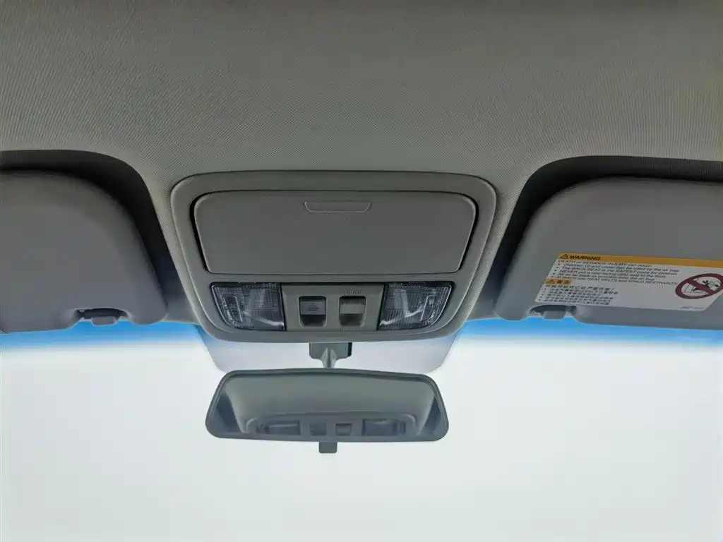 Yusheng S350 驭胜S350 2014款 2.4 T 自动两驱柴油豪华天窗版7座