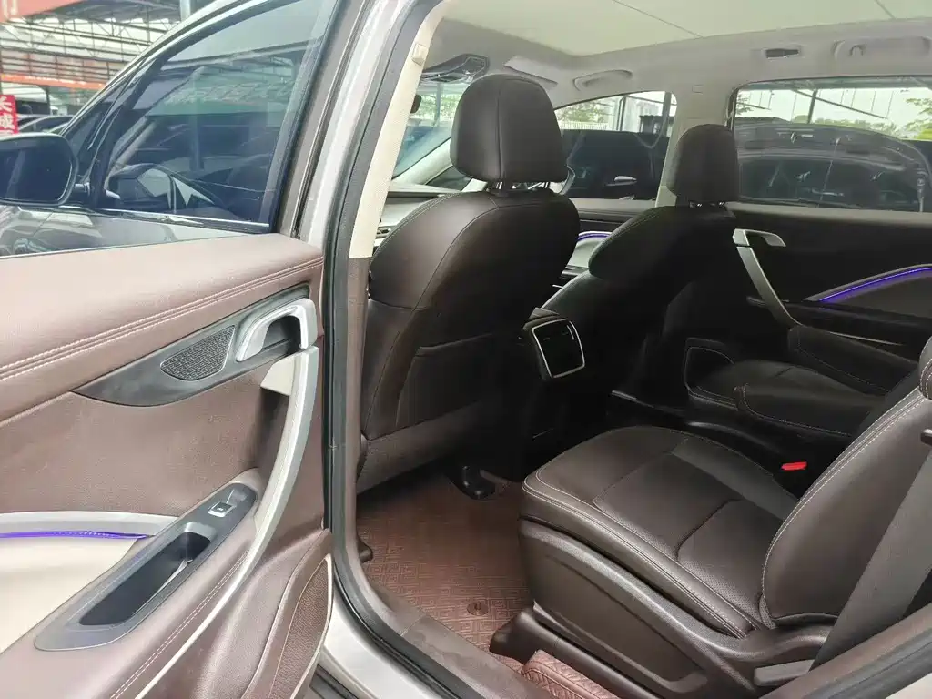 Jiaji 1.8 TD DCT Comfort