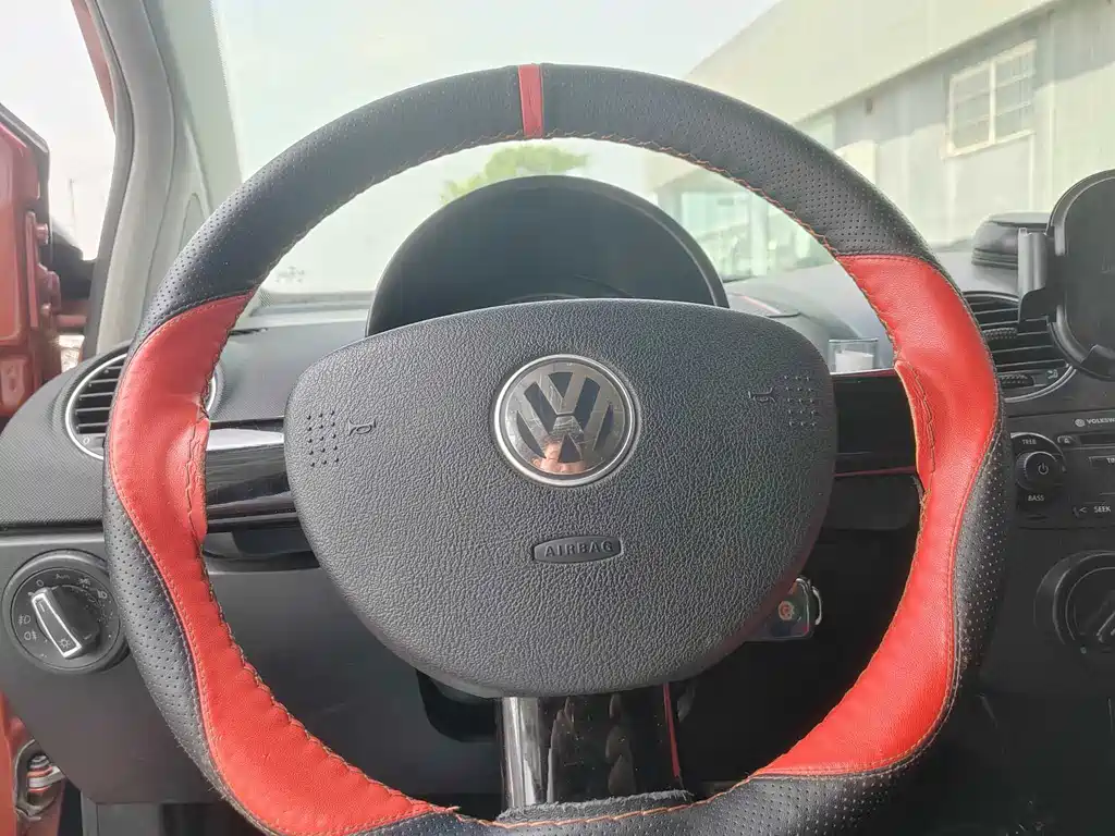 Beetle 2.0 BlackOrange Comfort