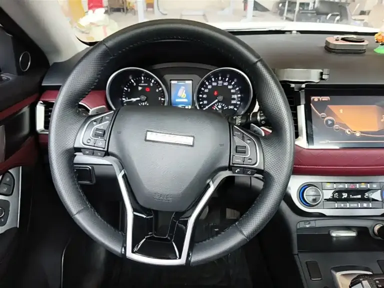 Haval H6 Coupe Connected 1.5 T Auto 2 WD Luxury Connected