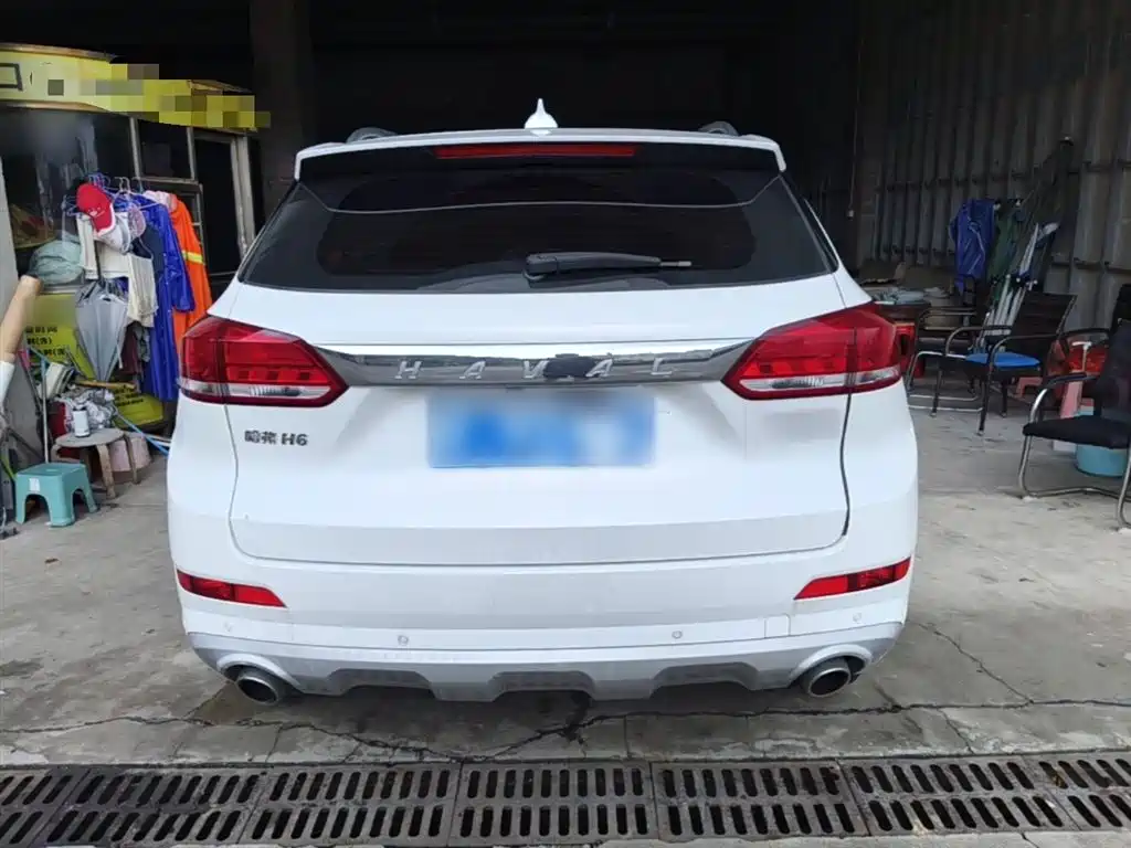 Haval H6 Coupe Connected 1.5 T Auto 2 WD Luxury Connected