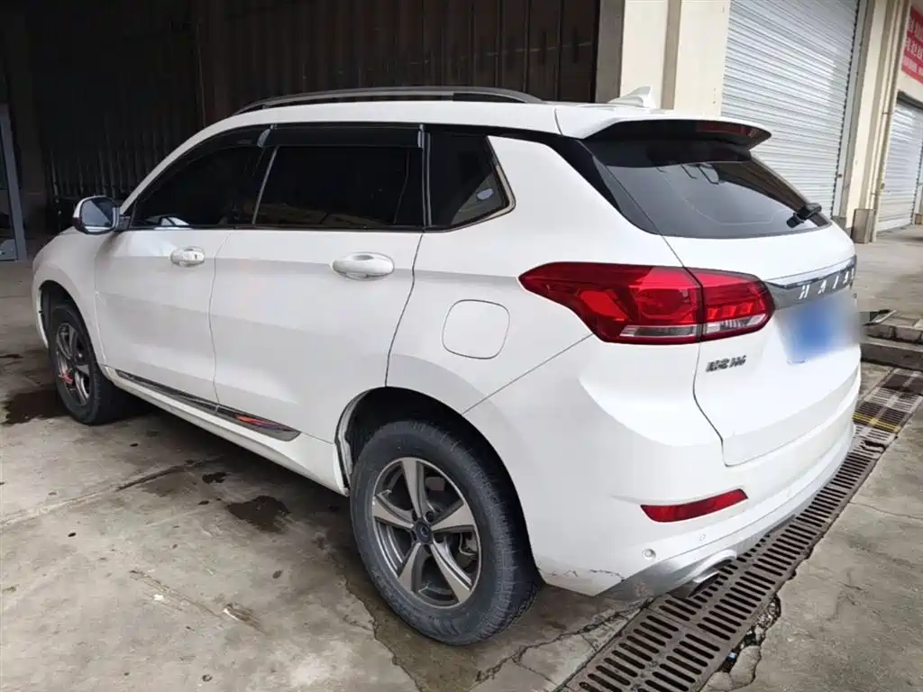 Haval H6 Coupe Connected 1.5 T Auto 2 WD Luxury Connected