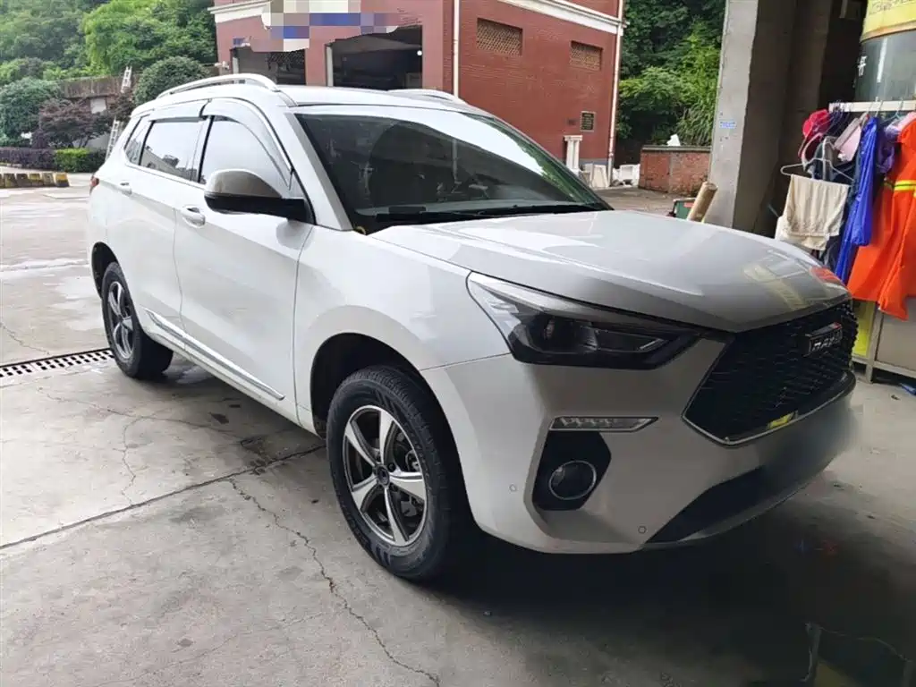 Haval H6 Coupe Connected 1.5 T Auto 2 WD Luxury Connected