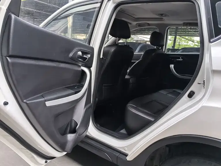 Changan CS35 1.6 L Auto Luxury CN-IV