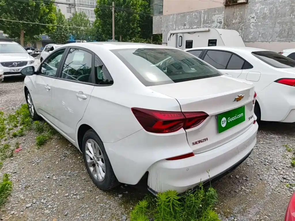 Monza 1.5 L DCT Joy