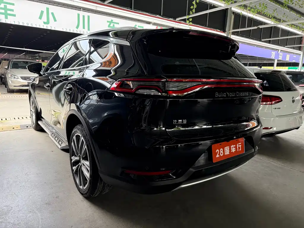Tang 2.0 T Auto Connected Honored 7-seat CN-VI